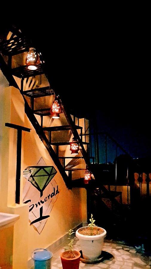Hill Paradise Home Stay Udaipur Exteriör bild