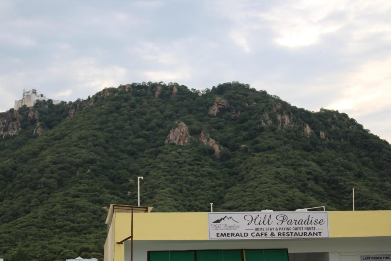 Hill Paradise Home Stay Udaipur Exteriör bild