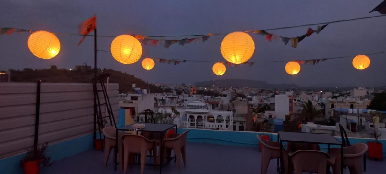 Hill Paradise Home Stay Udaipur Exteriör bild