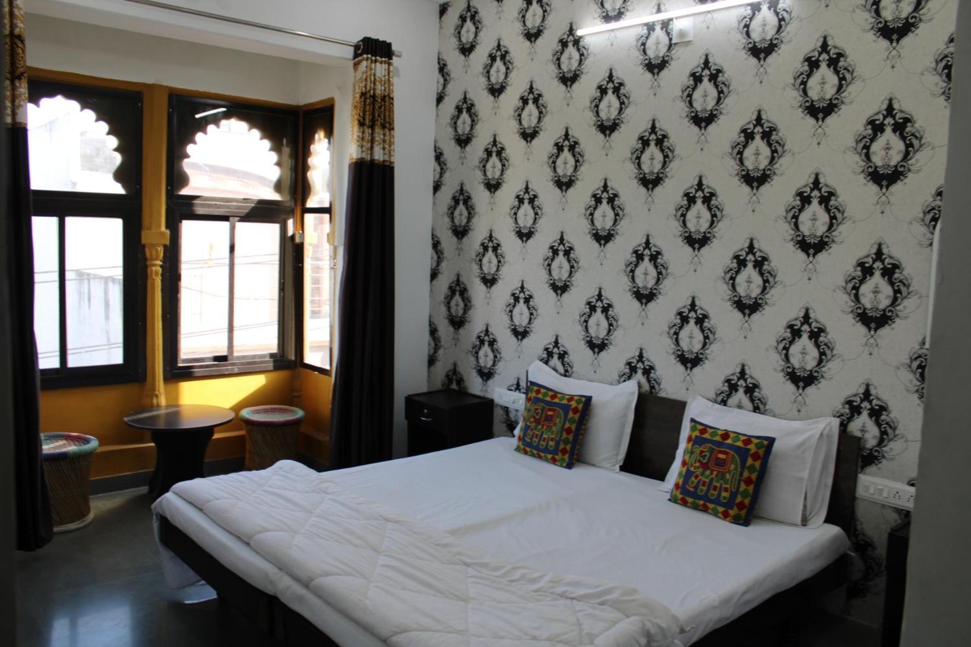 Hill Paradise Home Stay Udaipur Exteriör bild
